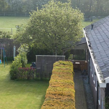 Familiehuis Achter De Duijnhoeve Zuidbakkum Eksteriør bilde
